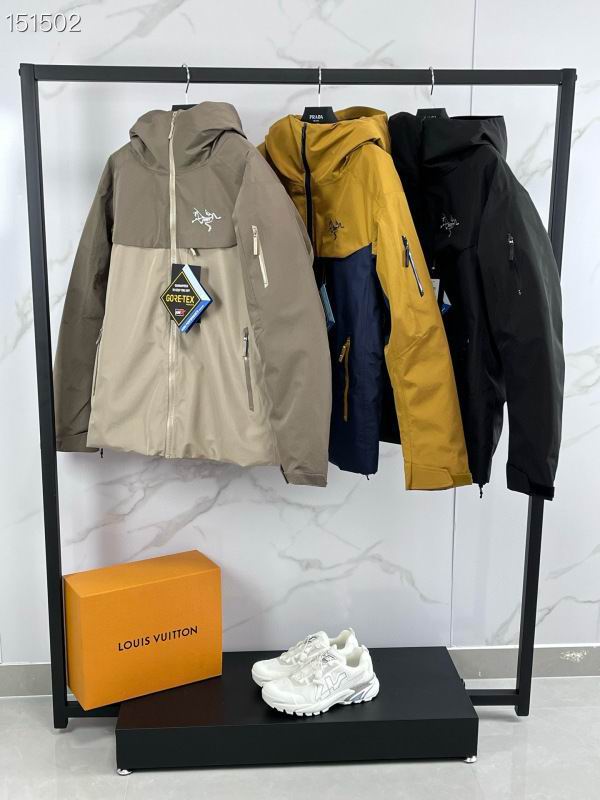 Arcteryx S-2XL 26yr14